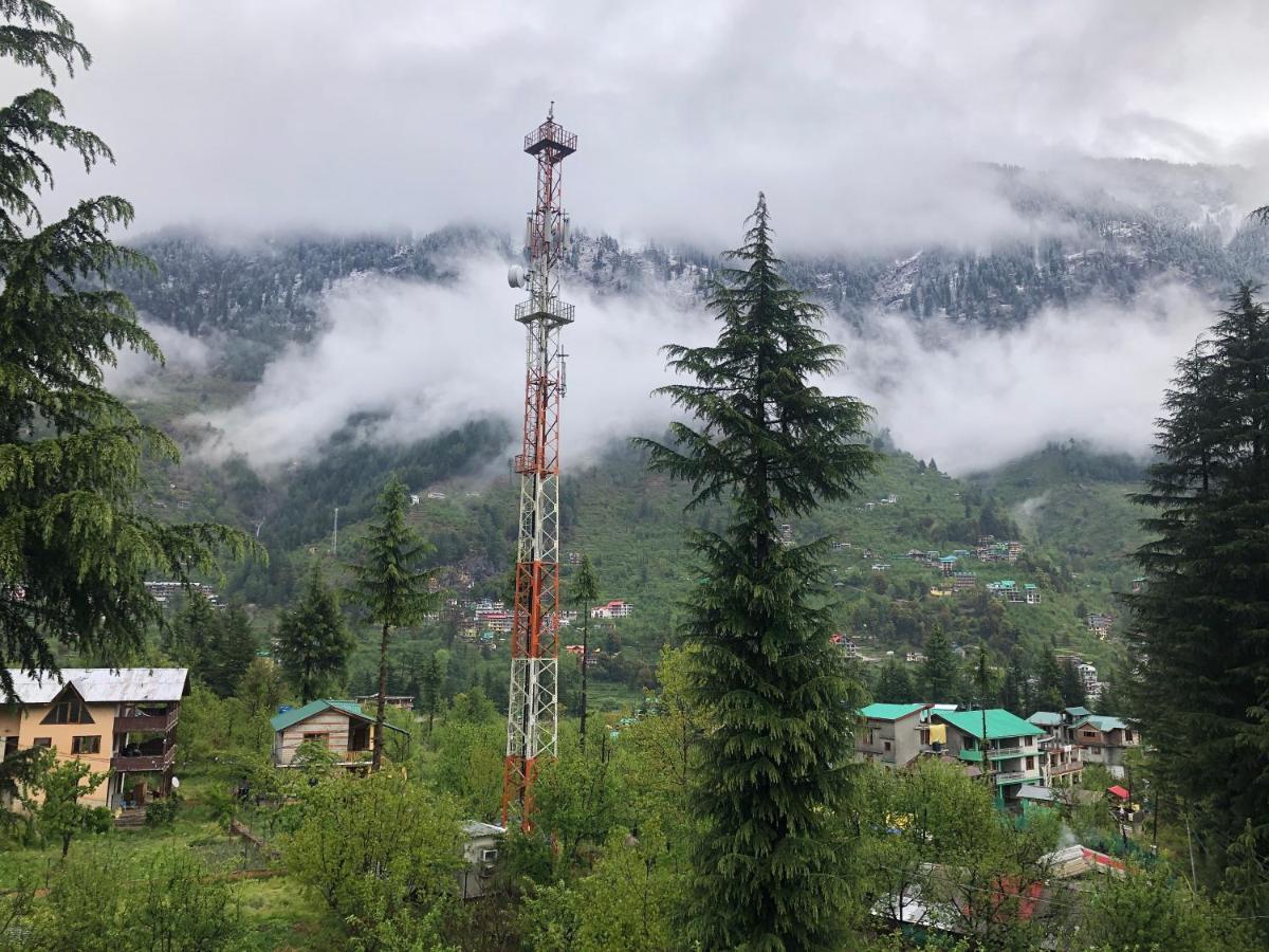 Red House Cafe And Inn Manali  Exterior photo